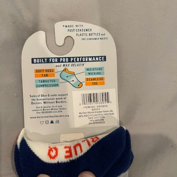 NWT Mens Socks Bundle 2 total L-XL Crew Sneaker Fun Blue Q NEW Gifts $30 - Picture 7 of 13